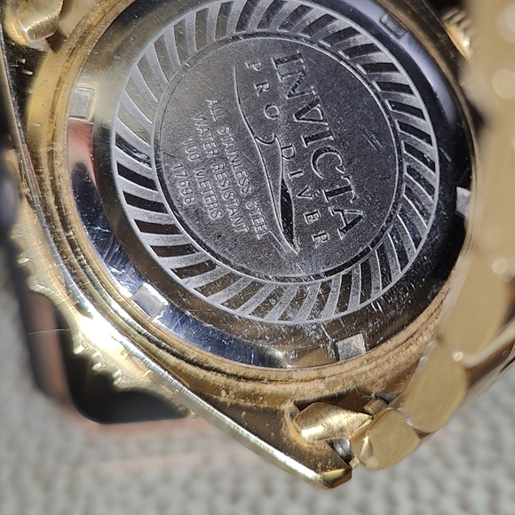 ✔️ProDiver Stainless Steel Gold Watch - Picture 3 of 4